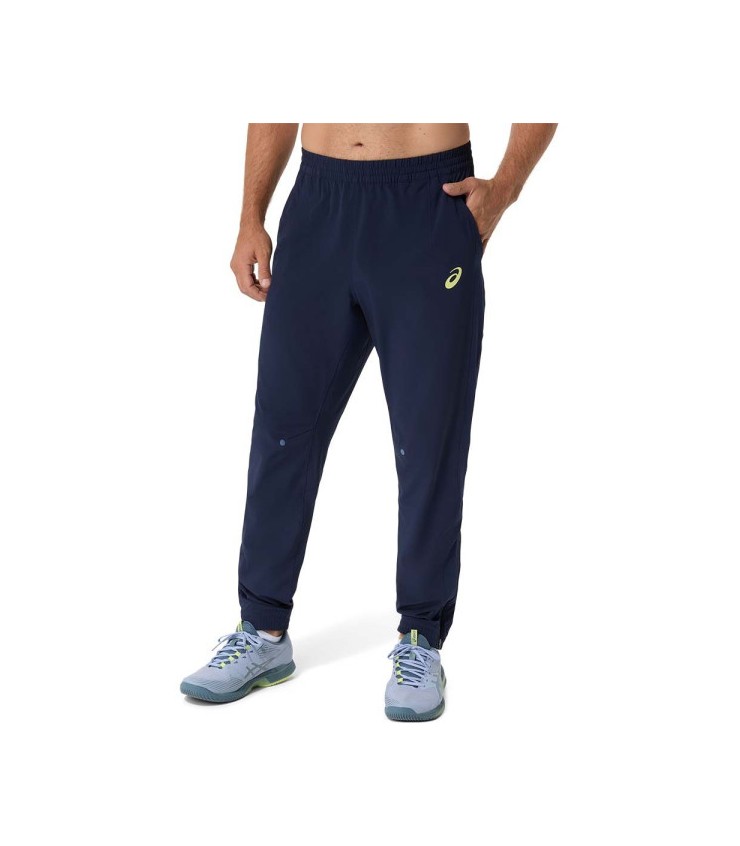 Asics stimmen mit der blauen Nacht an