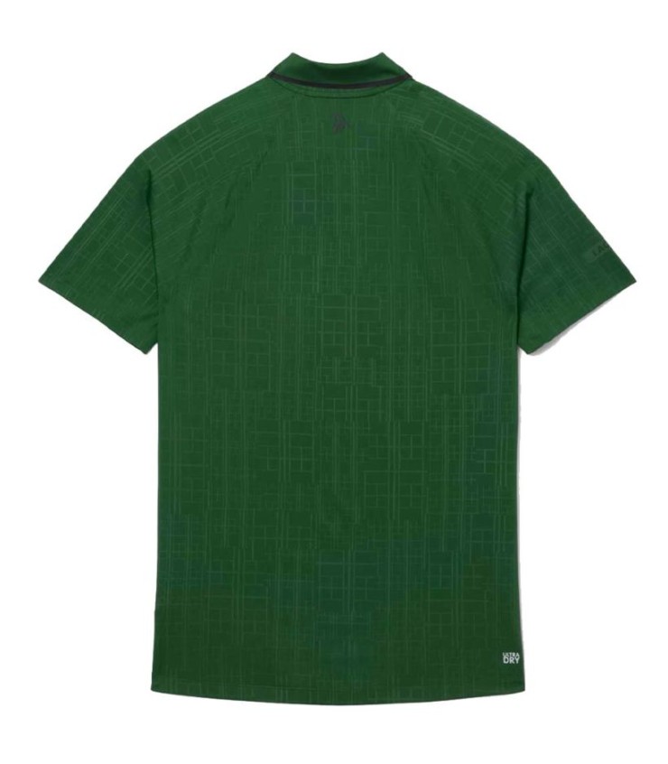 Polo Lacoste Tennis Novak Djokovic sulla pista verde 2