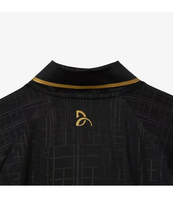 Tennis-Poloshirt Lacoste Novak Djokovic in Schwarz auf dem Platz