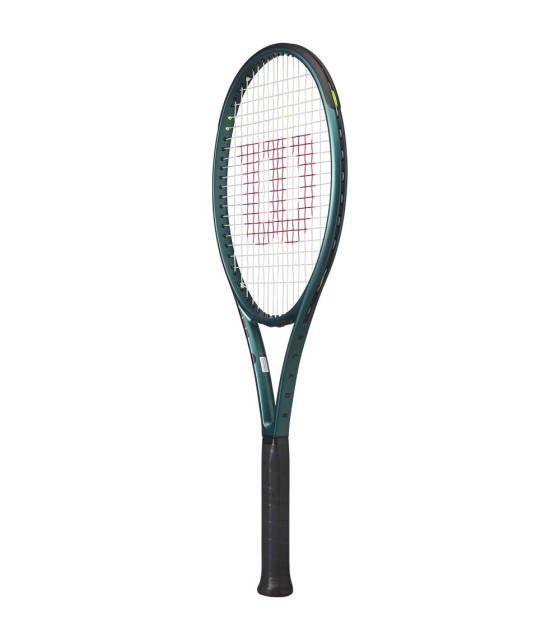 Wilson Blade 100 v9 (300g) tennis racket for testing | Ipontennis