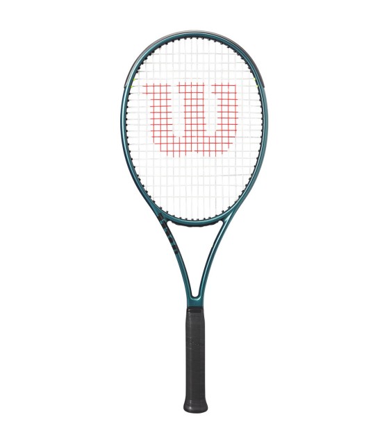 Wilson Blade 98 18x20 v9 (305g) tennis racket for testing | Ipontennis