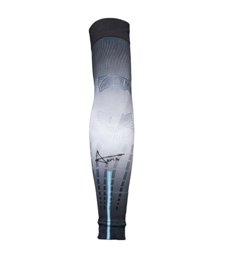FLOKY NO-Strain Evolution x Agustín Tapia compression sleeve 1