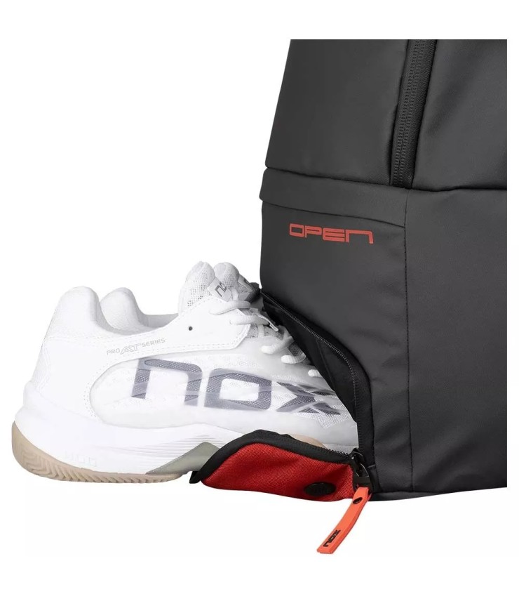 Mochila Nox Luxury Open Series preta e vermelha | IPONTENNIS